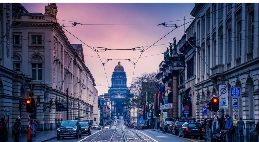 Comme A La Maison Brussel Buitenkant foto